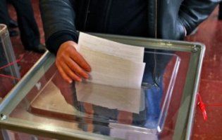 Закордонні дільниці готують до виборів президента