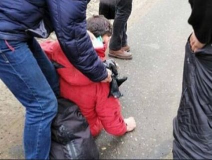 Розбита голова і забої: харків’янин випав із автобуса на ходу