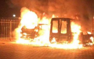 «Щоб замовкнув»: у Києві спалили машину відомого журналіста (фото)