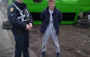 В Одеській області п’яний хлопець викрав маршрутку