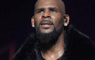 10 випадків сексуальних домагань – у відомого співака серйозні неприємності