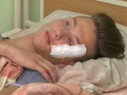 У Кропивницькому батько школярки сокирою  проломив  голову її хлопцеві (фото, відео)