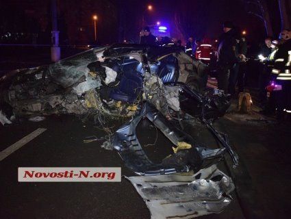 У Миколаєві у страшній ДТП загинули двоє військових (відео)
