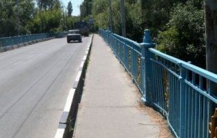 Молодого чоловіка в Луцьку рятували від самогубства (відео)