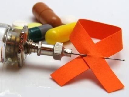 В Україні зросла кількість ВІЛ-позитивних людей, які отримують безкоштовне лікування