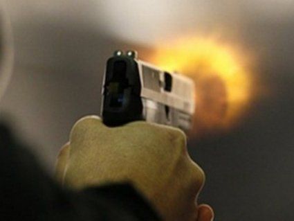 Жінка вистрелила у сплячого бойфренда через хропіння