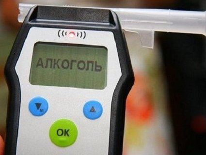 Антирекорд: на Рівненщині таксиста уп’яте зловили п’яним за кермом (фото)