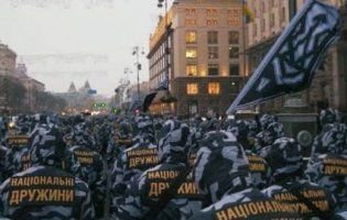 Масштабна акція «Нацкорпусу» та «Нацдружини»: вимагають покарати за корупцію в «Укроборонпромі» (фото)