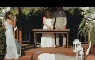 Валить з ніг: від співу дружки нареченої шафер на весіллі зомлів і вибив зуби (відео)