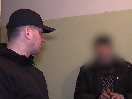 Ножем у груди: у Києві чоловік убив товариша (фото, відео)