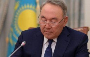 Після 29 років у Казахстані скінчилася ера Назарбаєва (відео)