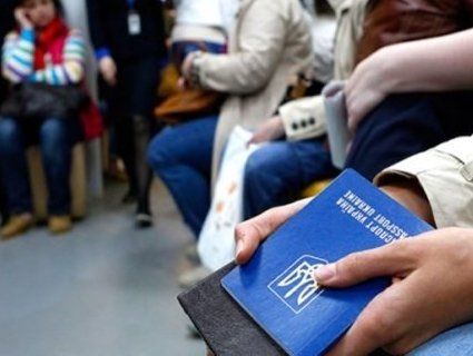 Працюєш за кордоном – плати: у ВРУ зареєстрували новий законопроект