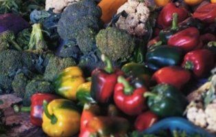 Топ-5 продуктів, необхідних для краси жінки (відео)