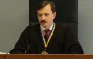 Судді, який засудив Януковича, погрожують