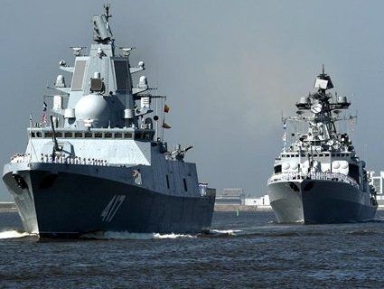 Російські кораблі в Чорному морі супроводжують кораблі НАТО