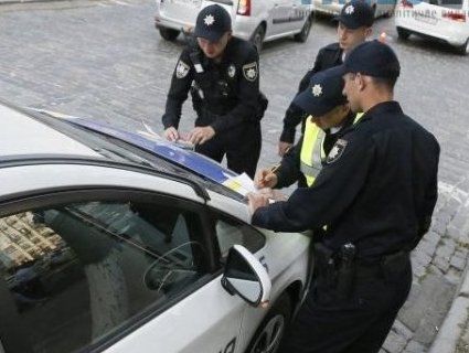 10 випадків, коли поліція може зупинити ваше авто