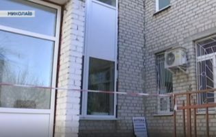 У Миколаєві дитяча лікарня «розповзлася по швах» (відео)