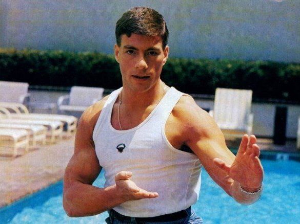 Незвичний спаринг: Ван Дамм ошелешив чемпіона фірмовим ударом (відео)