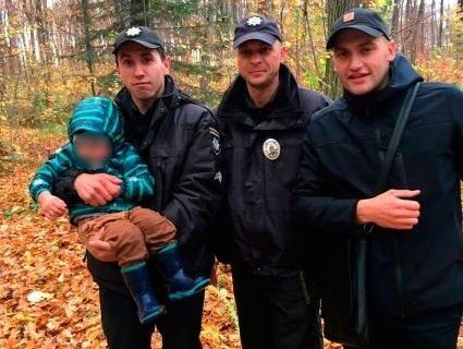 У Львові п'яні дорослі загубили дитину у  лісі