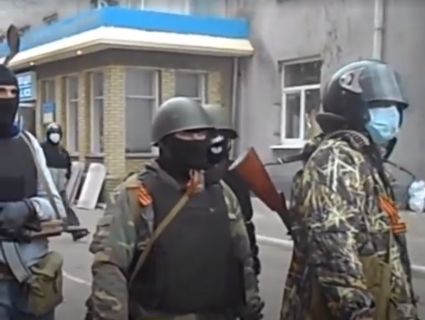 Річниця початку війни на Сході України: виклали архівне відео захоплення Слов’янська