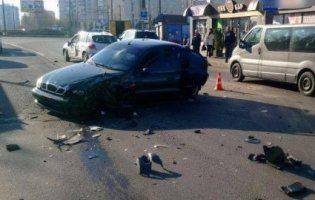 У Луцьку – аварія за участю трьох автомобілів, є потерпілі (фото)