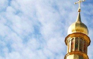 На Рівненщині громада ПЦУ вигнала священика УПЦ з храму (відео)