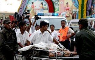 На Шрі-Ланці пролунали вибухи у 3 готелях і 3 церквах: 138 загиблих, більше 400 поранених