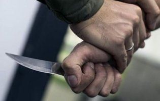 На Київщині  нацгвардієць штиркнув  ножем двох чоловіків