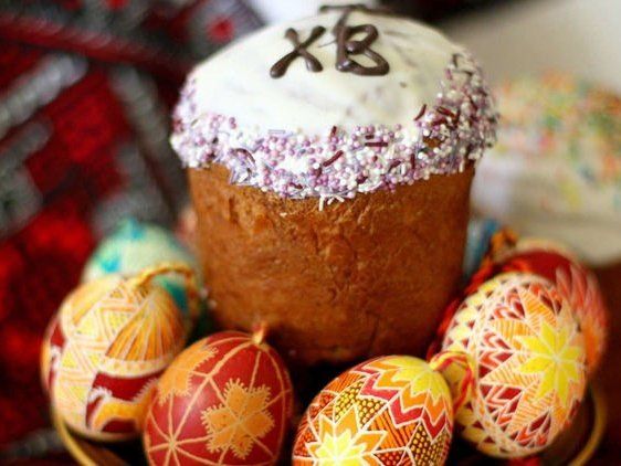 Великдень-2019: коли можна пекти паски і фарбувати яйця