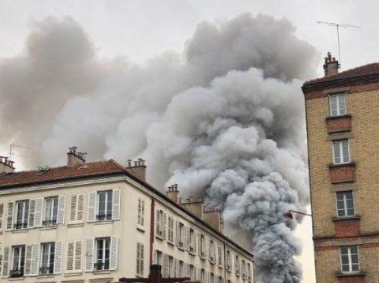 У Франції палає Версаль (фото, відео)