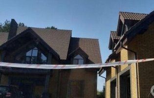 На Київщині невідомі пограбували будинок нардепа