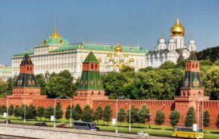 Кремль планує спростити отримання дозволу на проживання українців в Росії