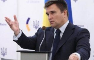 Україна готова відмовитися від Мінських угод