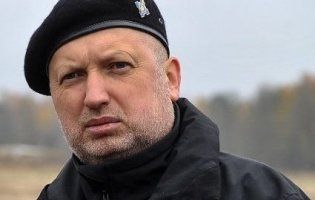 Порошенко звільнив Турчинова з посади секретаря РНБО