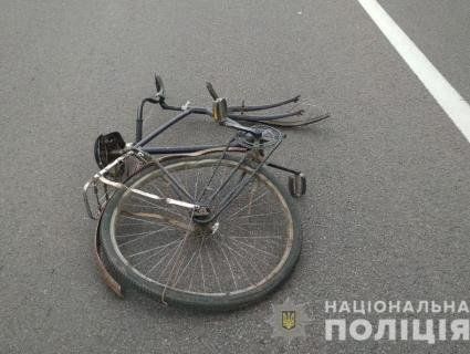 Летальна ДТП під Луцьком: велосипедист загинув на капоті Lexus