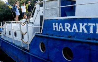 «Паті на яхті»: на човні Луцького річкового порту дозволяють святкування