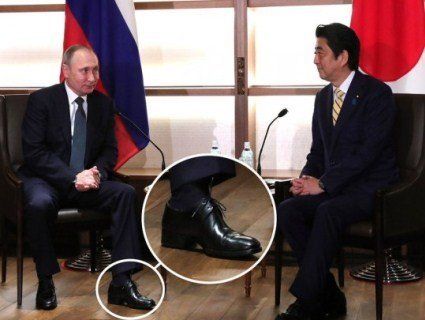 «Наполеон»: Путіну скорчило ногу через високі каблуки (відео)