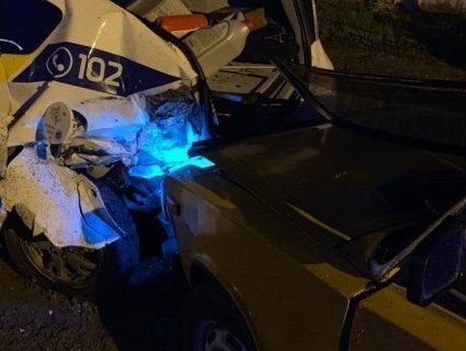 П’яний водій протаранив автомобіль поліцейських