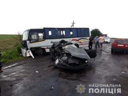 Страшна ДТП з лучанами на Рівненщині: 21-річний хлопець загинув, 17-річна дівчина в реанімації (фото)