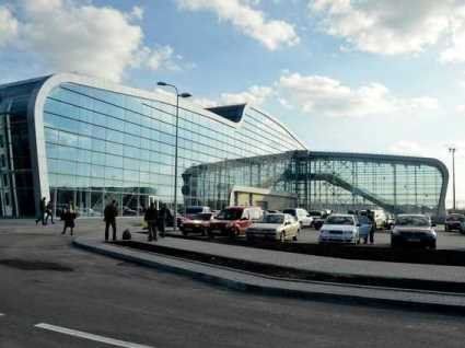 У Львові повідомили про замінування аеропорту, вокзалу та ще понад 10 об'єктів