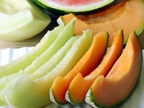 Які фрукти і ягоди треба їсти з насінням