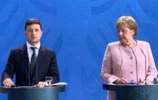 Меркель пообіцяла Зеленському, що санкції проти Росії будуть збережені