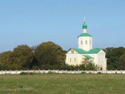 Монастир УПЦ МП зливає нечистоти біля меморіалу загиблим на Донбасі воїнам (відео)