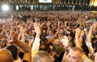 Тбілісі охопили нові протести: напруга наростає