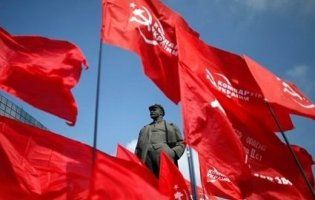 «Радянський нафталін»: КПУ не пустили на вибори