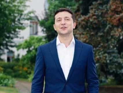 День Конституції-2019: Зеленський запустив флешмоб (відео)