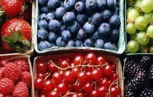 Уляна Супрун розповіла, як корисніше їсти літні ягоди