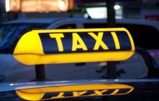 «Пошукайте іншу машину»: таксист висадив знахабнілу сепаратистку
