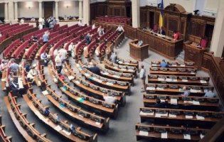 56 замість 450: «рекордна» кількість нардепів «завітала» на засідання Верховної Ради