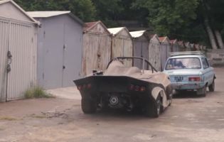 «Український спорткар»: у покинутому гаражі знайшли гоночний «Запорожець» (відео)